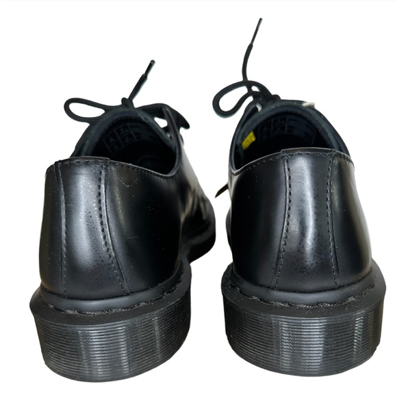 Dr. Martens Mono Smooth Leather Unisex Shoes - Women’s: US 9 - Men’s: US 8 - Picture 15 of 17